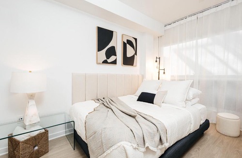Downtown Apartment | Seaside Serenity - Chic Santa Monica Studio