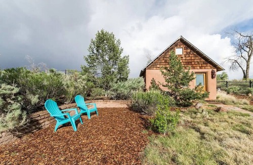 Alamedan Valley House | Secluded Adobe Casita-Right behind Balloon Fiesta Park