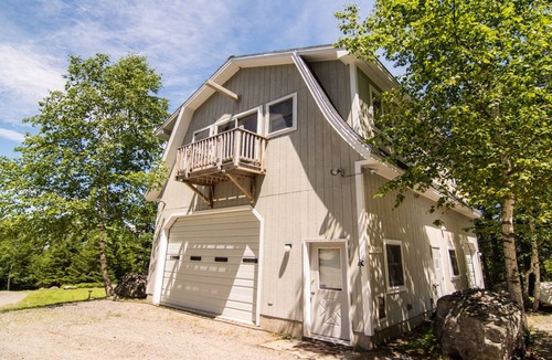 Bar Harbor Apartment | Secluded Site Offers Rustic Access To Stunning Water And Island Views, Privacy A