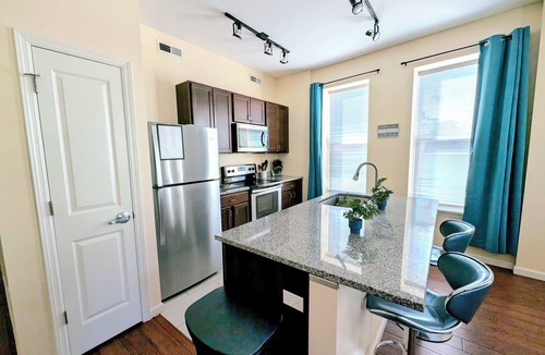 The Gate Apartment | Second Floor King Bed Apartment near at BJC- G