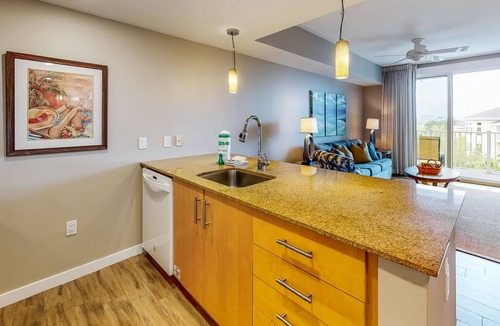 Baytowne Wharf Apartment | Serene condo with pool, hot tub, balcony, full kitchen, golf, tennis