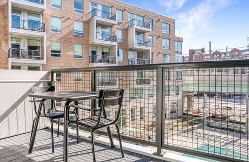 East Cambridge Apartment | Serene East Cambridge 2BR w/Gym & W/D, near Lechmere T, by Blueground