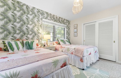 Old Northwood House | Serene Palm Beach Getaway - Your Home in Paradise
