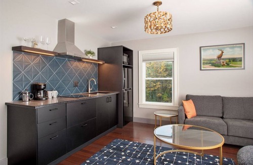Shelburne Hotel | Shelburne Springs