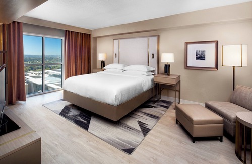 Downtown Hotel | Sheraton Raleigh Hotel