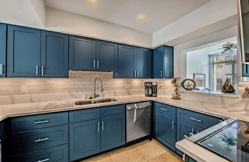 Indian Rocks Beach Condo | Shore to Please Condo- Spectacular 2 bedroom 2 bath Seaside Retreat