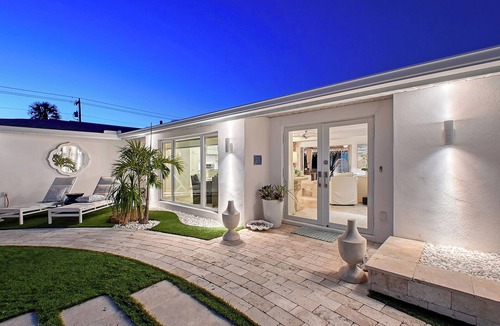 Siesta Key Village House | Siesta Key Oasis-Spectacular with heated pool/spa and steps to beach and Village