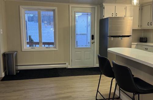 Sinclair House | Sinclair- Cozy Long Lake Gem