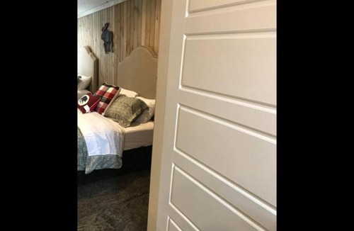 Island Park Ski Chalet | Single Cabin Unit 3