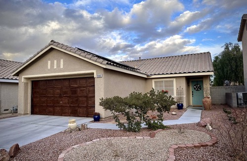Silverado Ranch House | Single-level family home in quiet neighborhood off the Las Vegas strip
