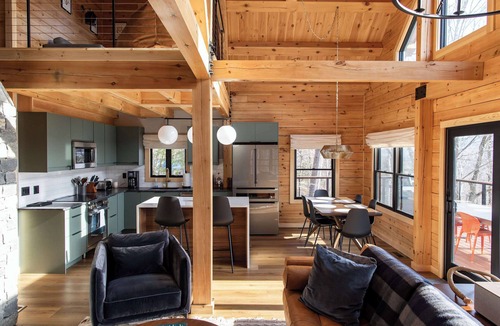 Intervale House | Ski Chalet | Hot Tub, Theater & Games | Attitash