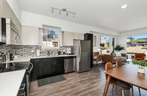 Pioneer Square Apartment | Skyline Haven | Downtown Seattle | 30+ Nights!