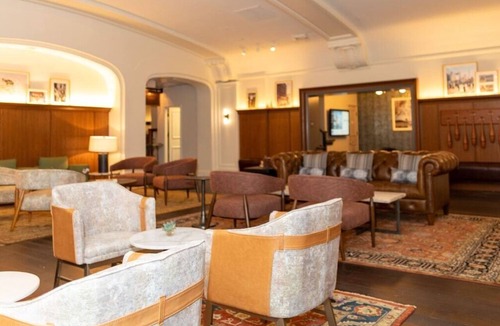 South Beach Hotel | Skyline Penthouse Suite w/Breakfast | Allows Pets & Access to Pool via YMCA