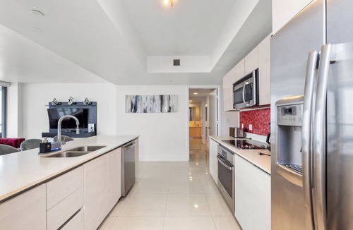 Hallandale Beach Condo | Sleek & Spacious 3-BR Condo at Miami’s Beachwalk Resort - 25 min to MAJOR INTERNATIONAL SPORTING EVENT!
