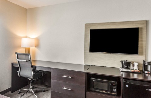 Dayton Hotel | Sleep Inn & Suites Dayton South