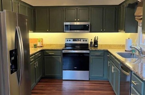 Mill Ridge House | Sleeps 11, Hot Tub, Pool, Winery, River Access, between Boone and Banner Elk