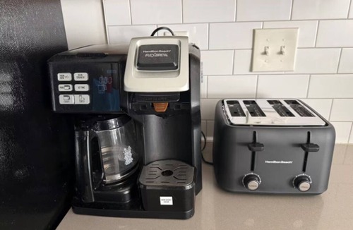 South Nashville Condo | Sleeps 6 near Downtown,Soccer Stadium,Raceway,Flea Mkt,Dog Park,Wifi,Laundry,Zoo