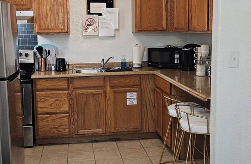 Elko House | Small charming 1 bedroom duplex in Elko's tree streets neighborhood