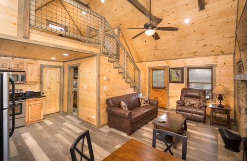 Pittman Center Cabin | Smoky Mountain Cabin w/Hot Tub, Loft Game Room