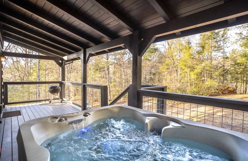Pittman Center Cabin | Smoky Mountain Cabin w/Hot Tub, Loft Game Room