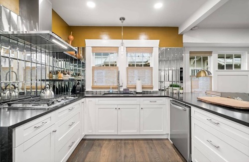 Courier City - Oscawana House | Soho Serenity by Brightwild Pool Hot Tub