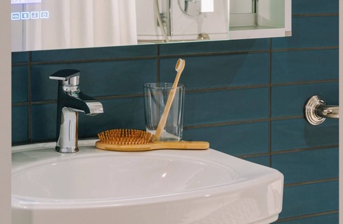 Connecticut Ave - K Street Apartment | Sonder The Quincy | Accessible King Room+ w/ Roll-in Shower
