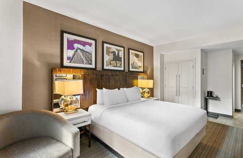 Downtown Baltimore Hotel | Sonesta Hotel Baltimore Inner Harbor
