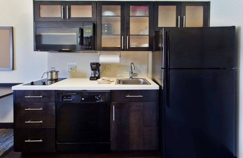 Gahanna Hotel | Sonesta Simply Suites Columbus Airport Gahanna