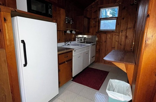 Rapid City Apartment | Soothing studio cabin on beautiful Torch River for a relaxing getaway