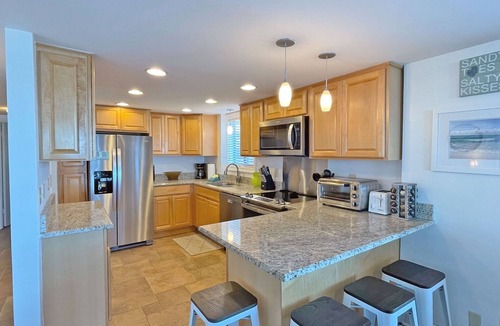 Pensacola Beach House | Sound Front townhome w/Pool, Tennis & Shuffle Board!
