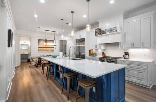 Watercolor House | Southern Tide - WaterColor Park District, Complimentary 6 - Seater Golf Cart!
