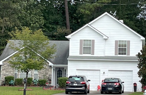 Stone Mountain House | Spacious, 3-bedrooms, WiFi, exterior security camera, Stone Mountain Park nearby