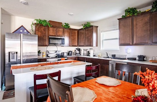 Wesley Chapel South House | Spacious 3-bedroom house in charming Wesley Chapel with AC