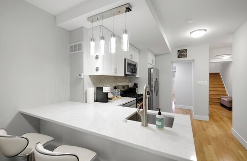 Center City Apartment | Spacious 3BR Rittenhouse Square Retreat