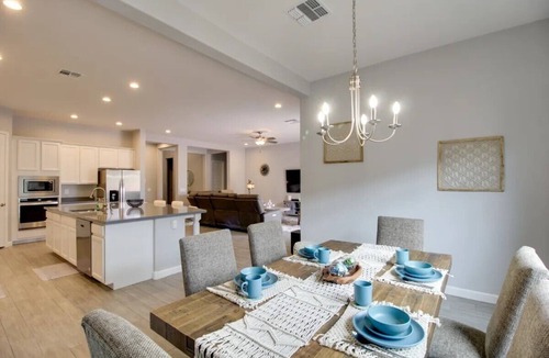 Tucson House | Spacious 4 Bdrm 3 Bath house in the quiet Saguaro Bloom community