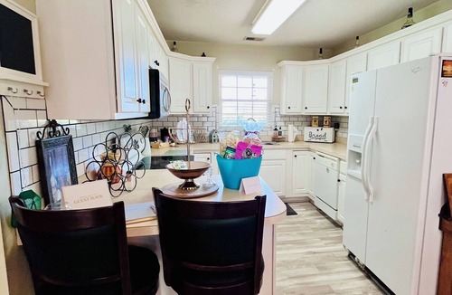 Tabor City House | Spacious 5-bedroom house only minutes from NC/SC Beaches in quaint Tabor City NC