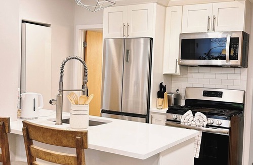 Downtown Apartment | Spacious 5BR 2BA Downtown Home, Sleeps 10, Walk to PPAC & Dining