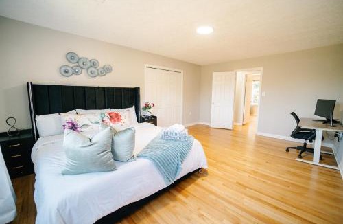 Hunter Mill House | Spacious 5BR 2BA Free Parking Minutes to DC with Foosball