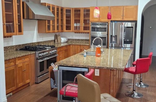 Lancaster House | Spacious 7-bedroom house in peaceful Palmdale with AC