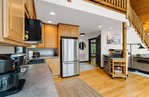 Fairview Cabin | Spacious A-Frame Cabin w/Air Hockey, Fire Pit, HUGE deck