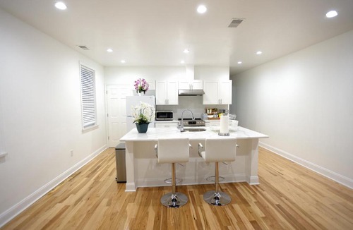 Point Breeze Apartment | Spacious and Brand New Apartment in Point Breeze - Prime Location