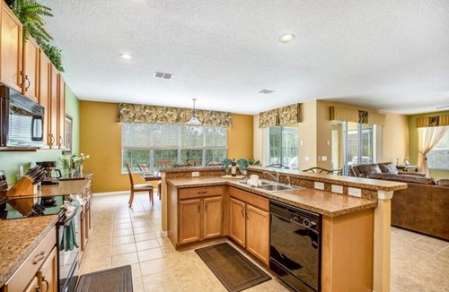 Watersong House | Spacious and Relaxing Home with South Facing Pool