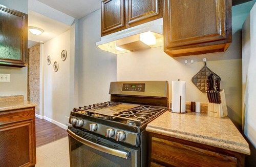 East Price Hill Apartment | Spacious Apartment with Amazing views of Ohio River!