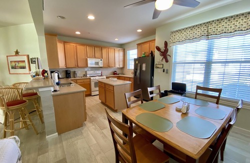 Bayside House | Spacious Coastal Style Townhome in Luxury Community; Pools, Tennis and Kayaks