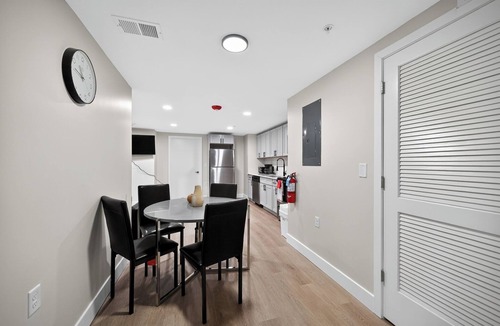 Reading Apartment | Spacious downtown living with modern finishes