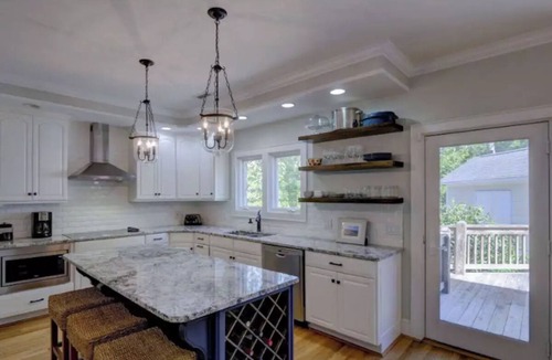 Wilmington House | Spacious home, waterfront community