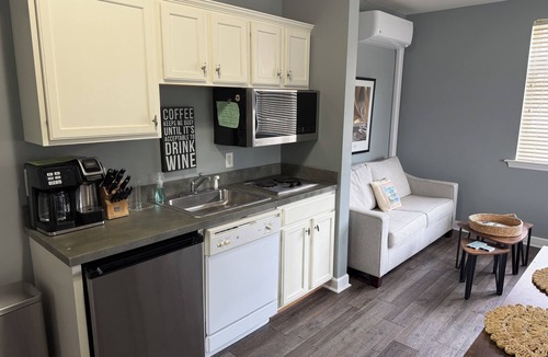 Huddleston Condo | Spacious little condo at SML- Mariner's Landing Resort
