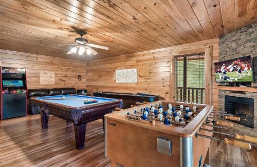 Sevierville House | Spacious Mountain Cabin Perfect for Relaxing