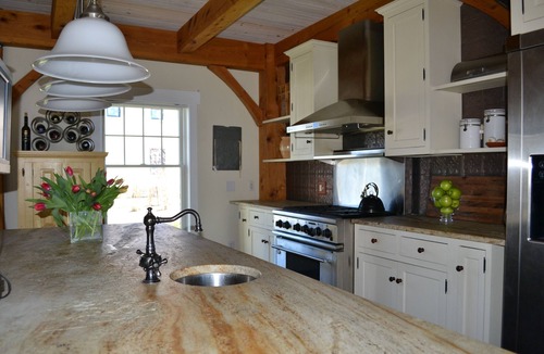West of Town House | Spacious Post And Beam Home With Pool