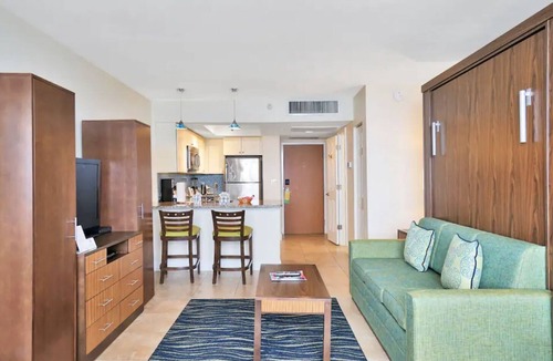 Hollywood Resort | Spacious Studio @ Hollywood Beach Resort!